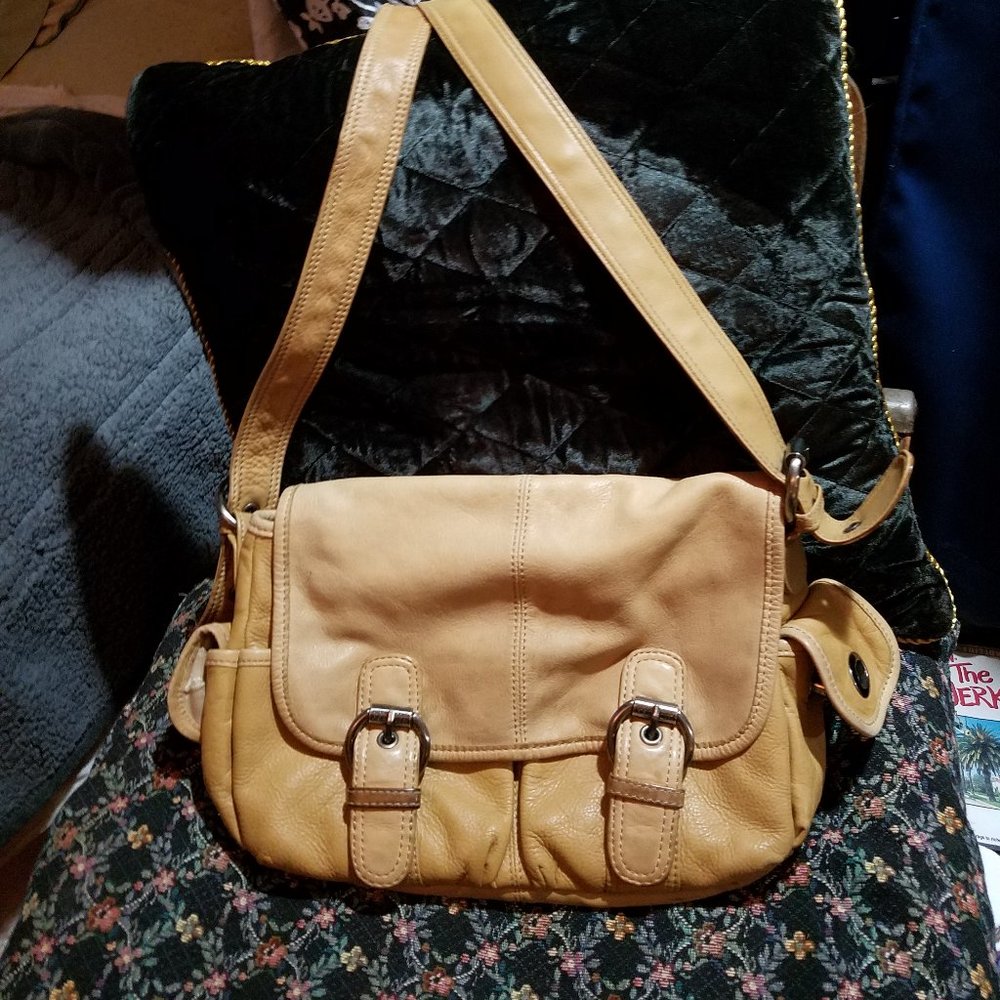 Kenneth Cole Reaction Camel Beauty